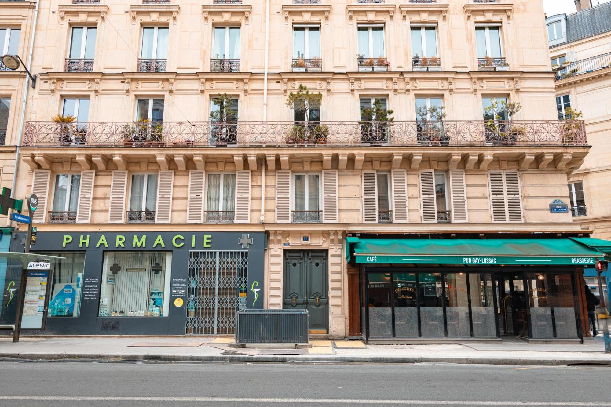 Appartement Quartier Jardin Du Luxembourg Free Netflix Paris Dış mekan fotoğraf